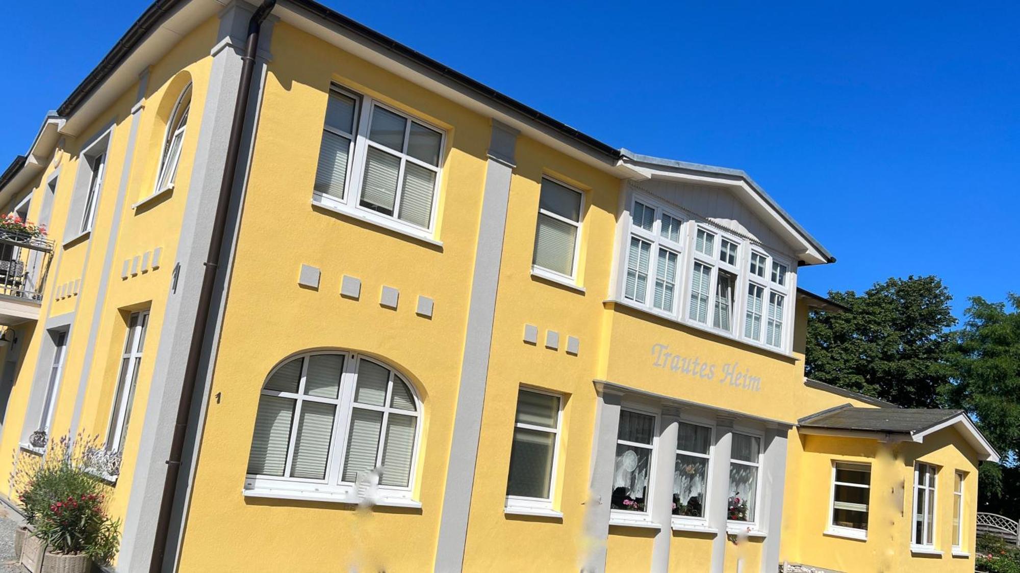 Trautes Heim Villa